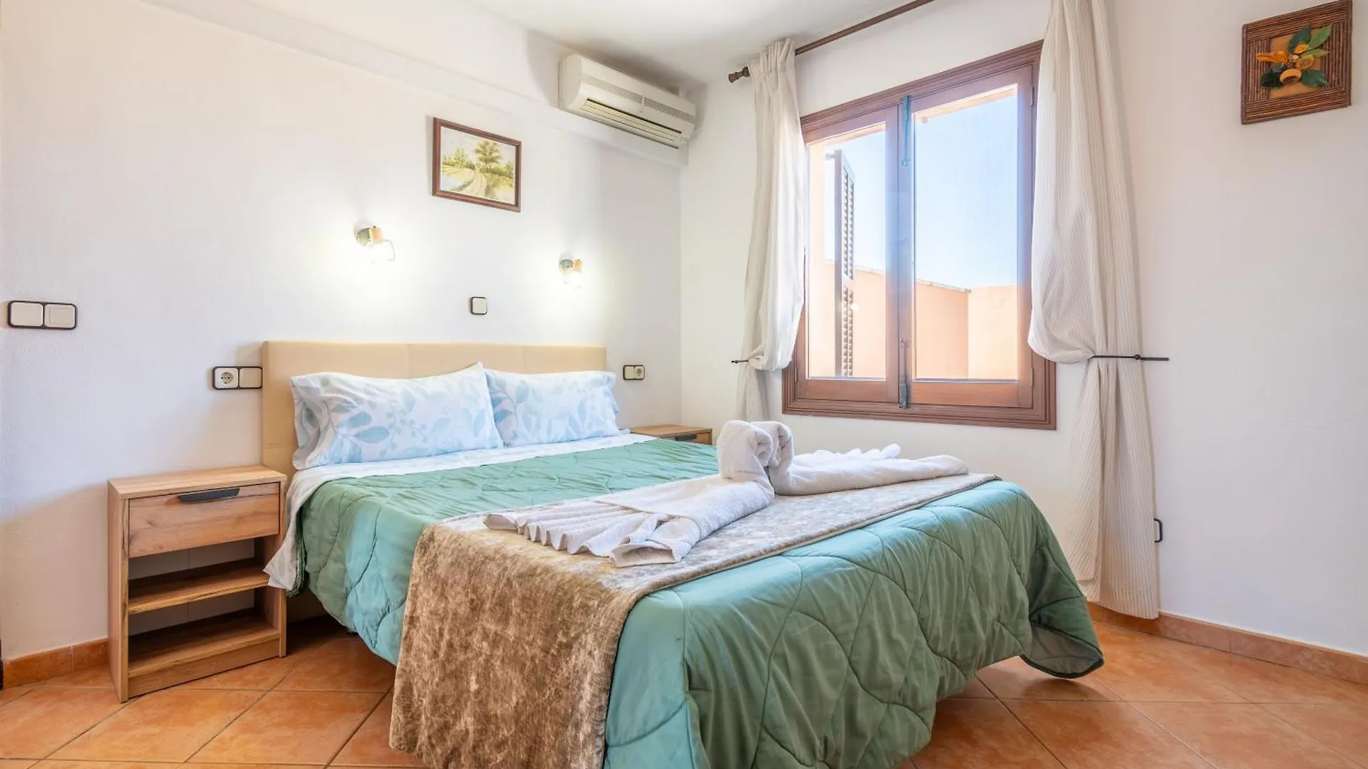 Capricho Villa Puerto Colom İspanya