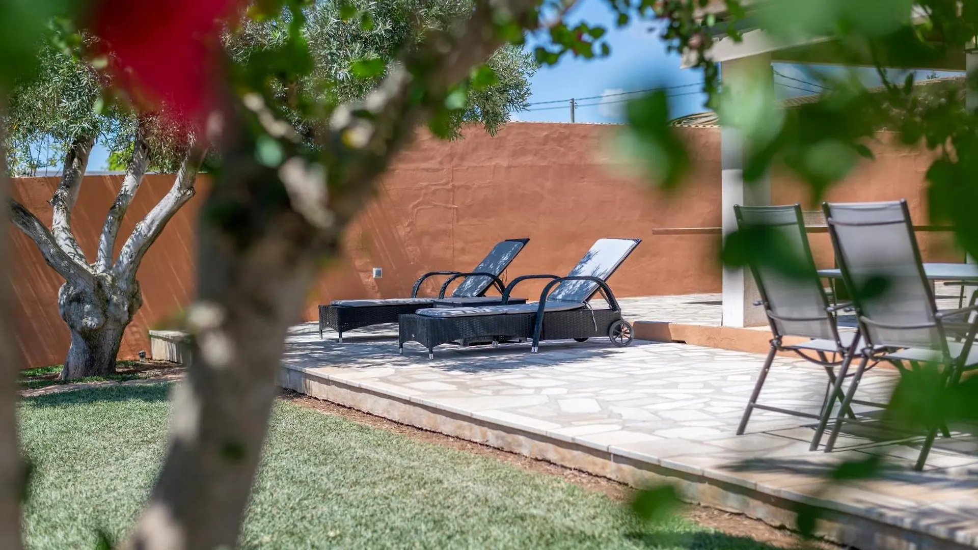 Capricho Villa Puerto Colom 0*,  İspanya