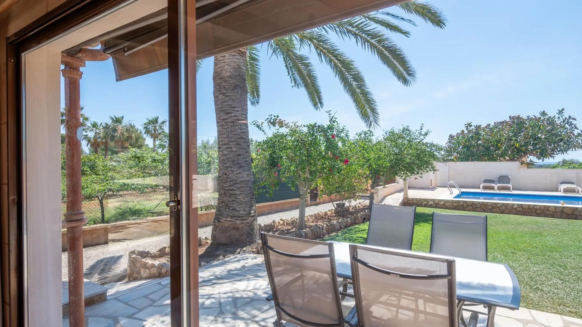 Capricho Villa Puerto Colom 0*,  İspanya